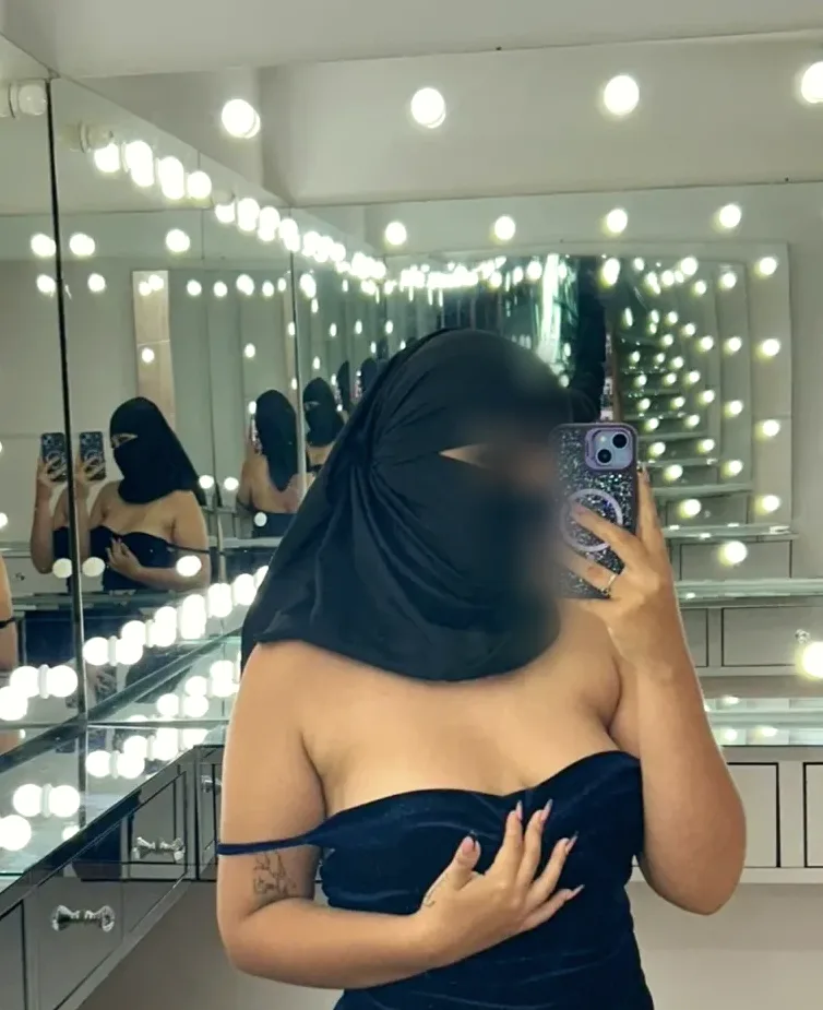 Charlotte, 22