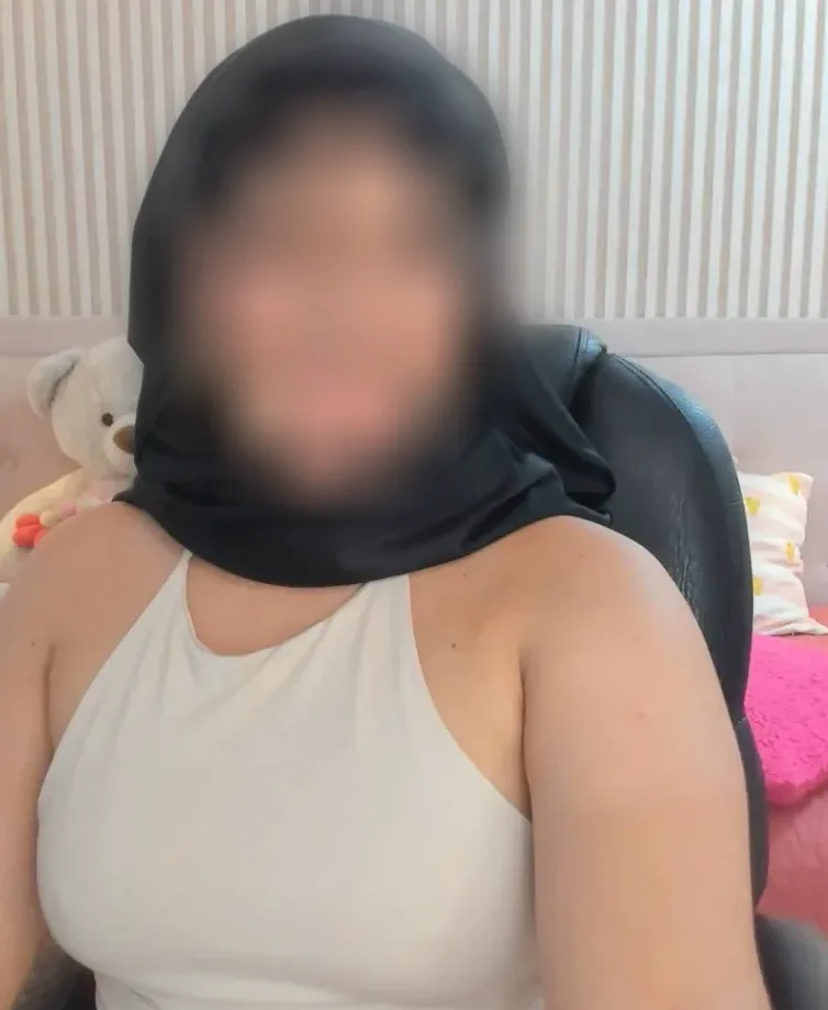 Simran, 36